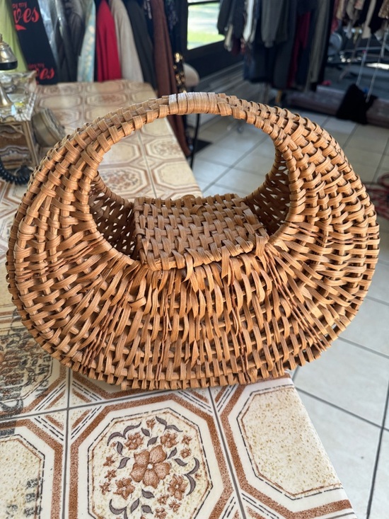 Source Unknown Handbags - Vintage Woven Crescent Rattan Tote - Brown
